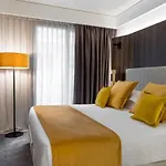 We-Me Suite Hotel