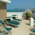 Alexandra Plaza Hotel