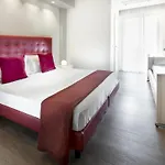 Hotel 2000