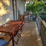 Appartamento Con Giardino - 5 Minuti Dal Mare