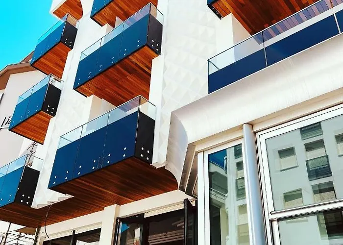 Hotel Montecarlo
