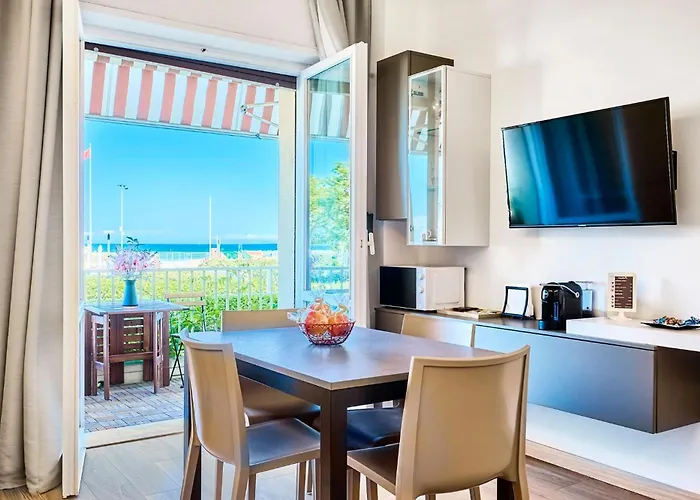 Appartamento Con Terrazza Fronte Mare