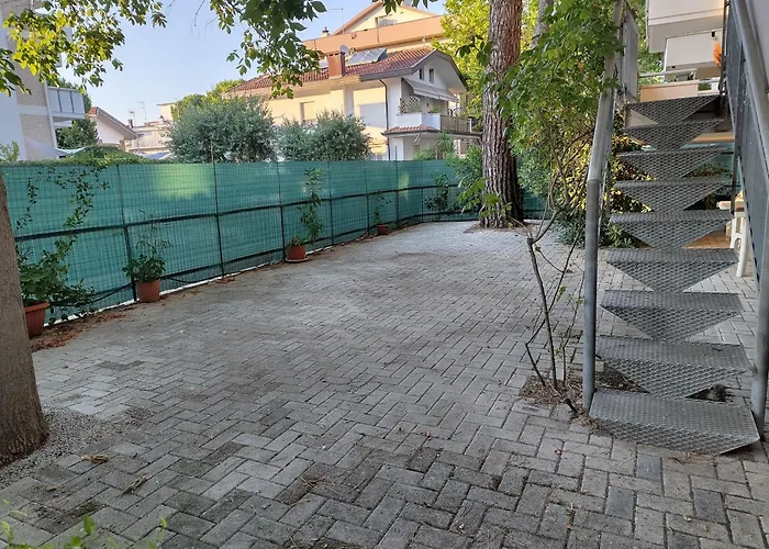 Appartamento Con Giardino - 5 Minuti Dal Mare