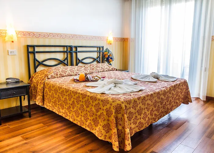 Hotel Consul