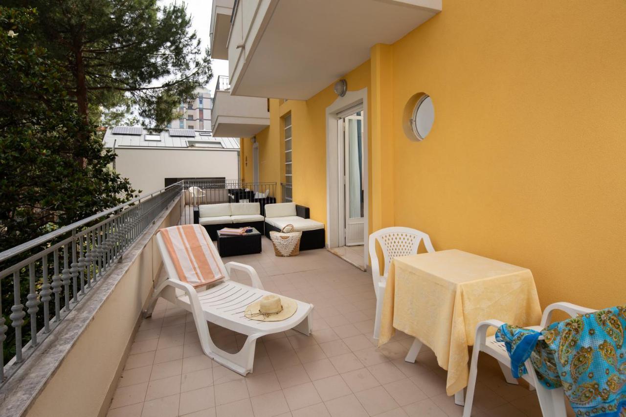 Cannes - In Pieno Centro Riccione