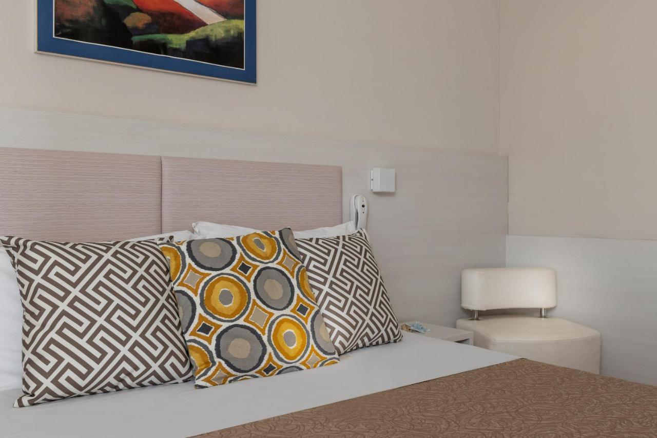 Eliseo Hotel 3*
