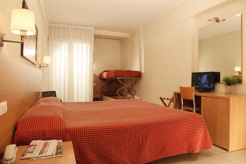 Majorca Sul Mare In Centro A Hotel Riccione