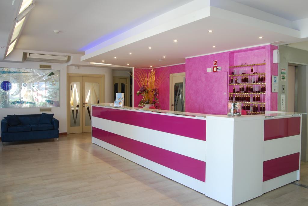 Kent Hotel 3*