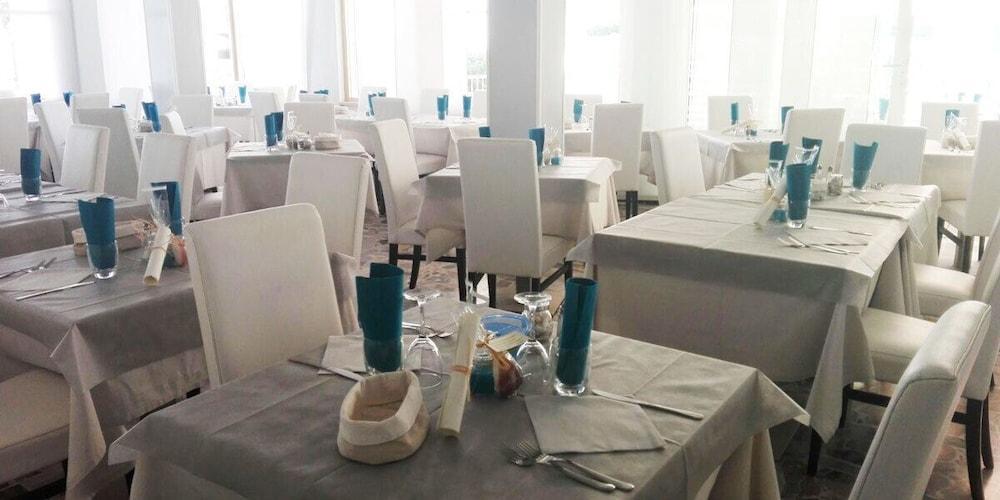 Ermeti Brunch Hotel Riccione