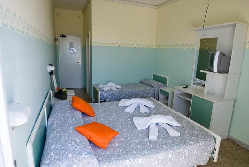 Hotel Viscount 2*