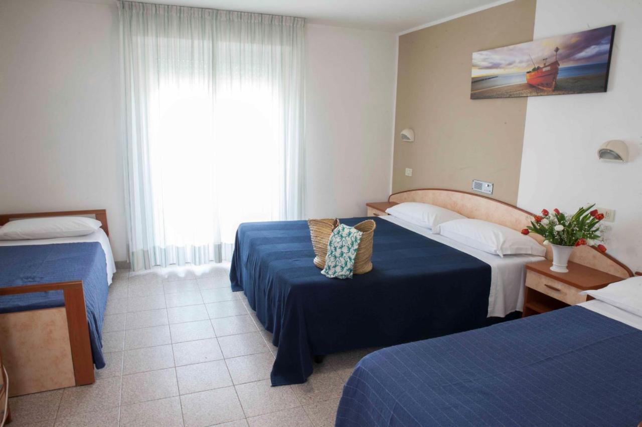 Hotel Lina 3*