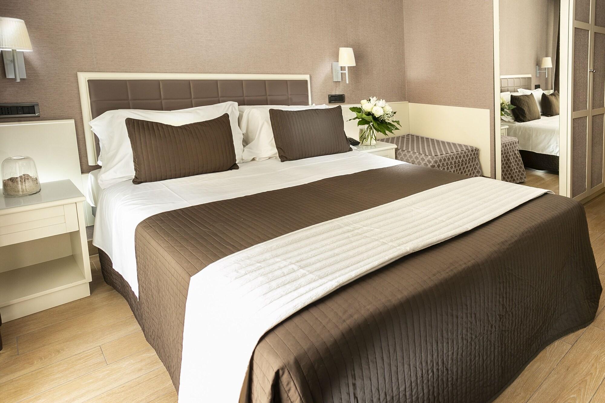 Hotel Ambasciatori 4*