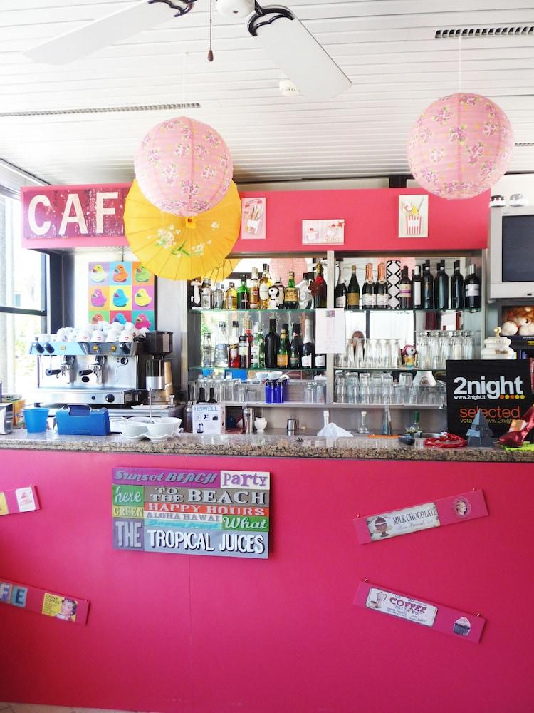- Enjoy Your Summer -beach Village Incluso Hotel Riccione