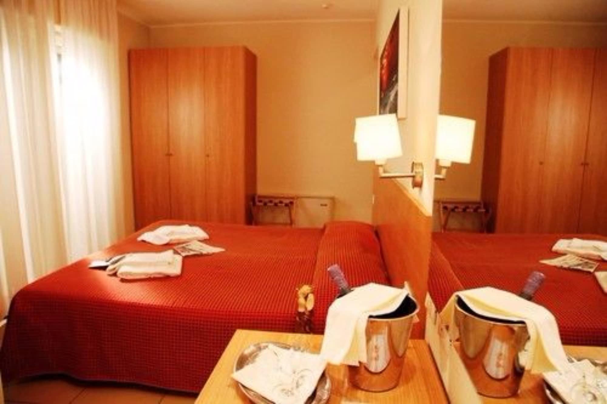 Majorca Con Uso Piscina 3* Riccione