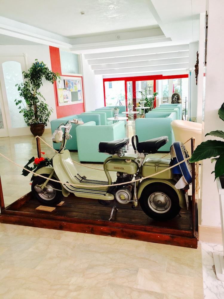 Hotel De Amicis Riccione