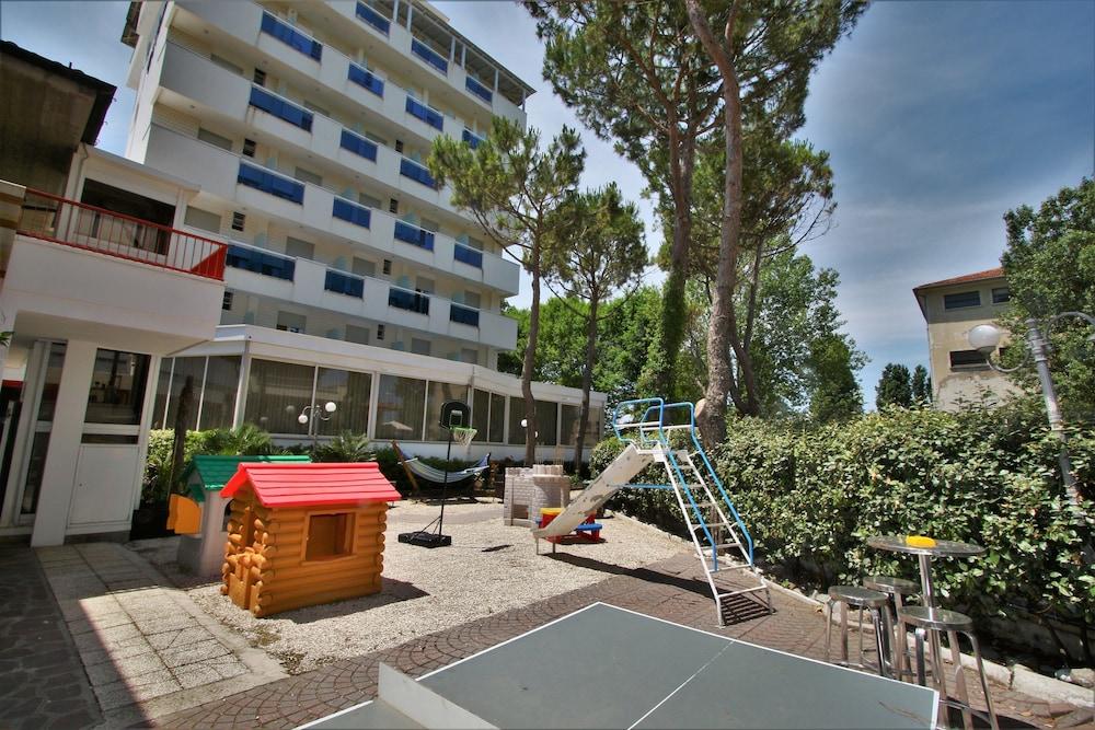 De Amicis Riccione