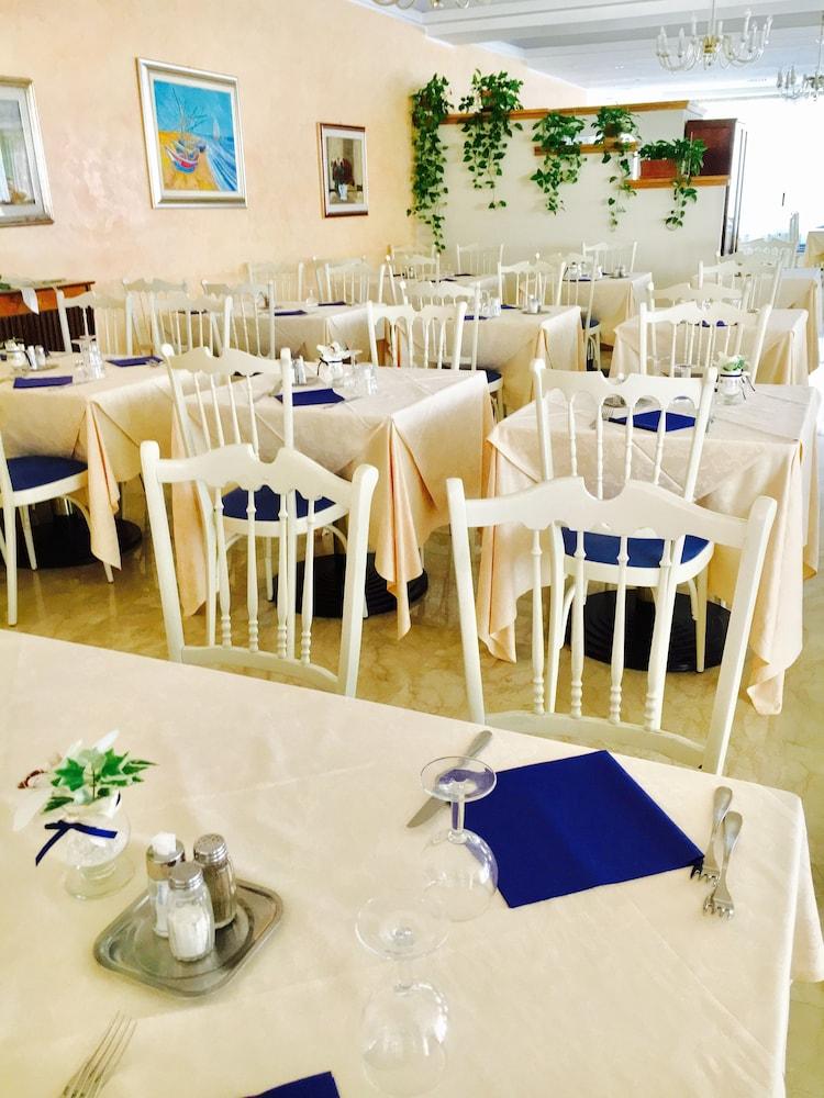 Hotel De Amicis Riccione