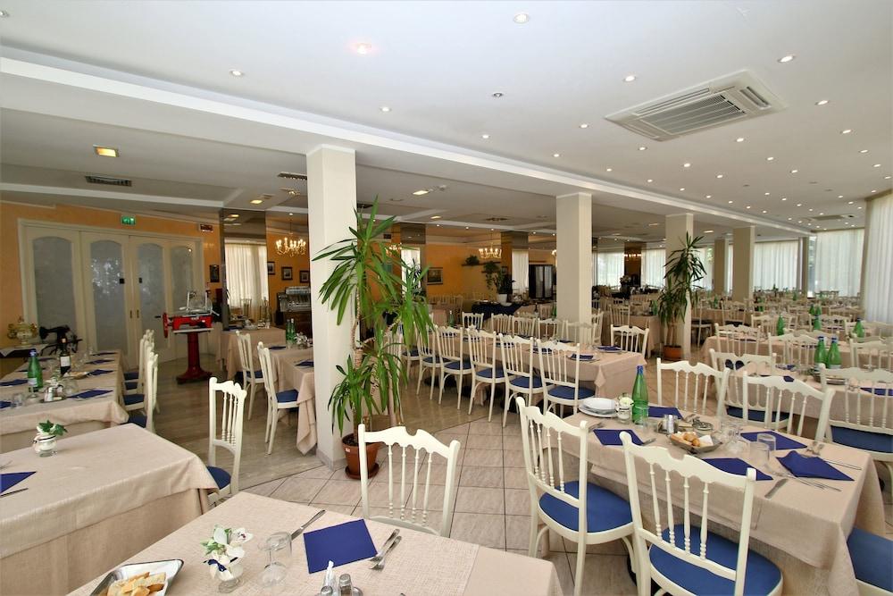 De Amicis Hotel Riccione