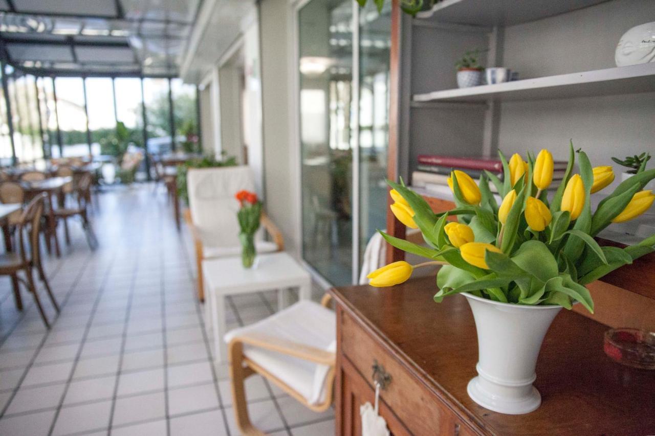 Lina Hotel