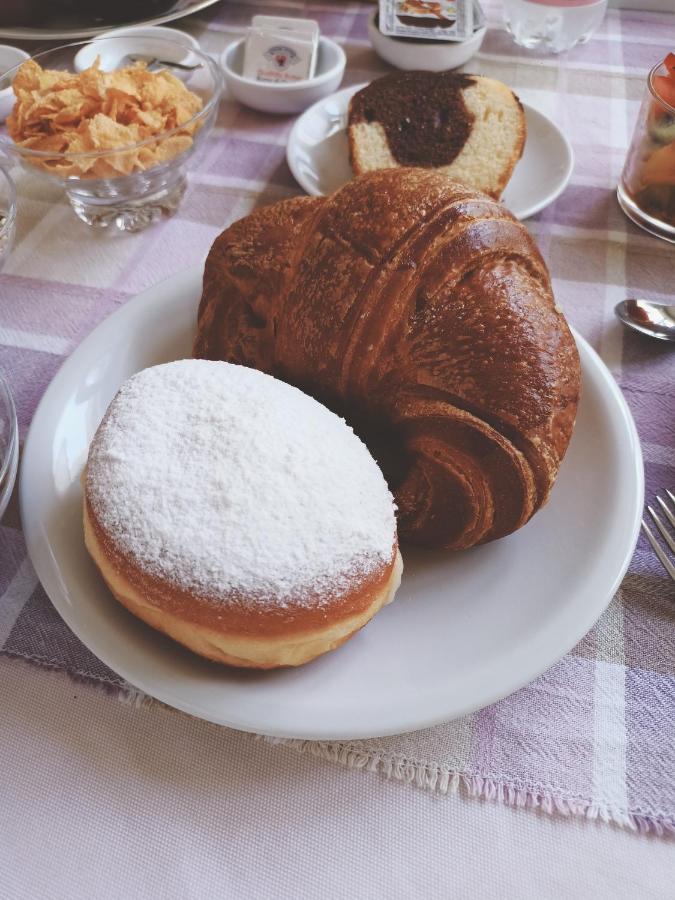 Beeliving Room&breakfast (adults Only) Frühstückspension Riccione