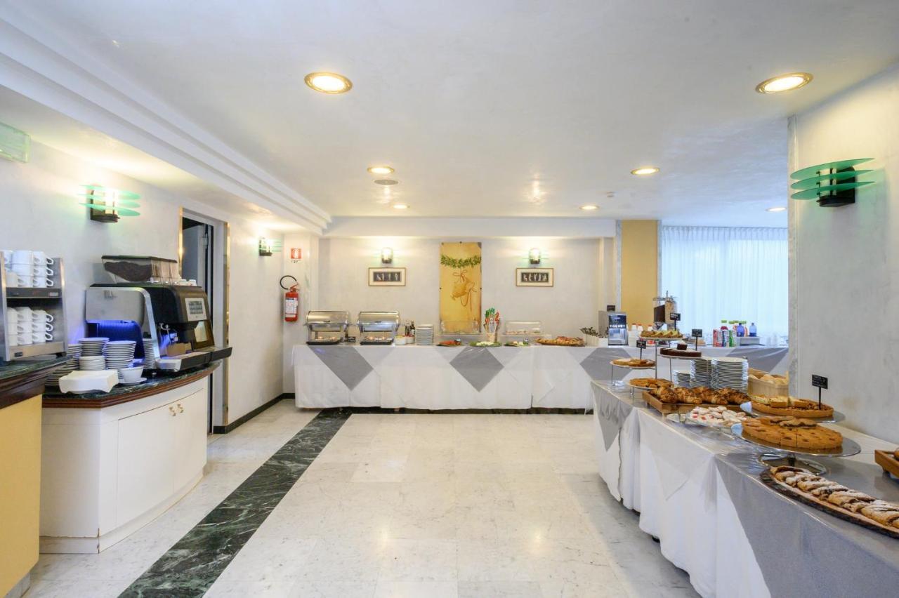 Hotel Atilius & 3*