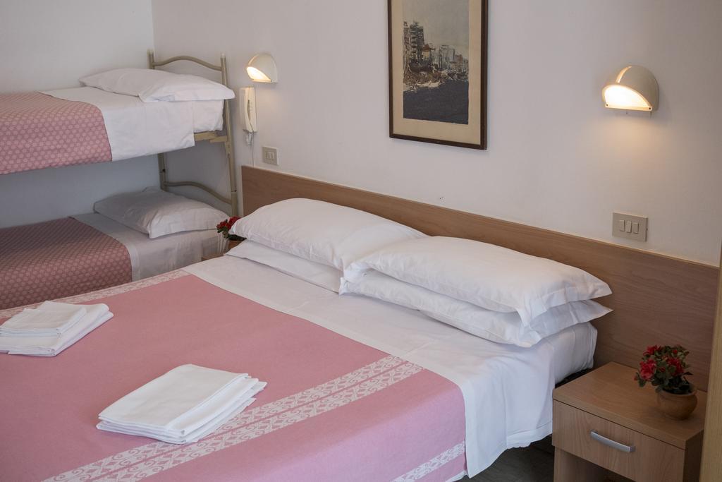 Harmony Hotel 2*