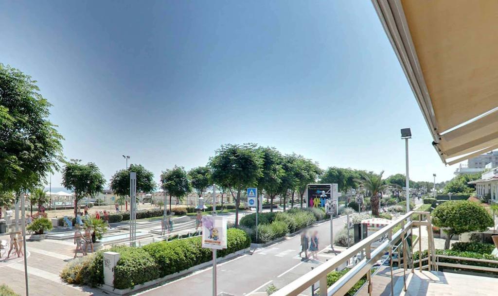 Hotel Mon Cheri 3*