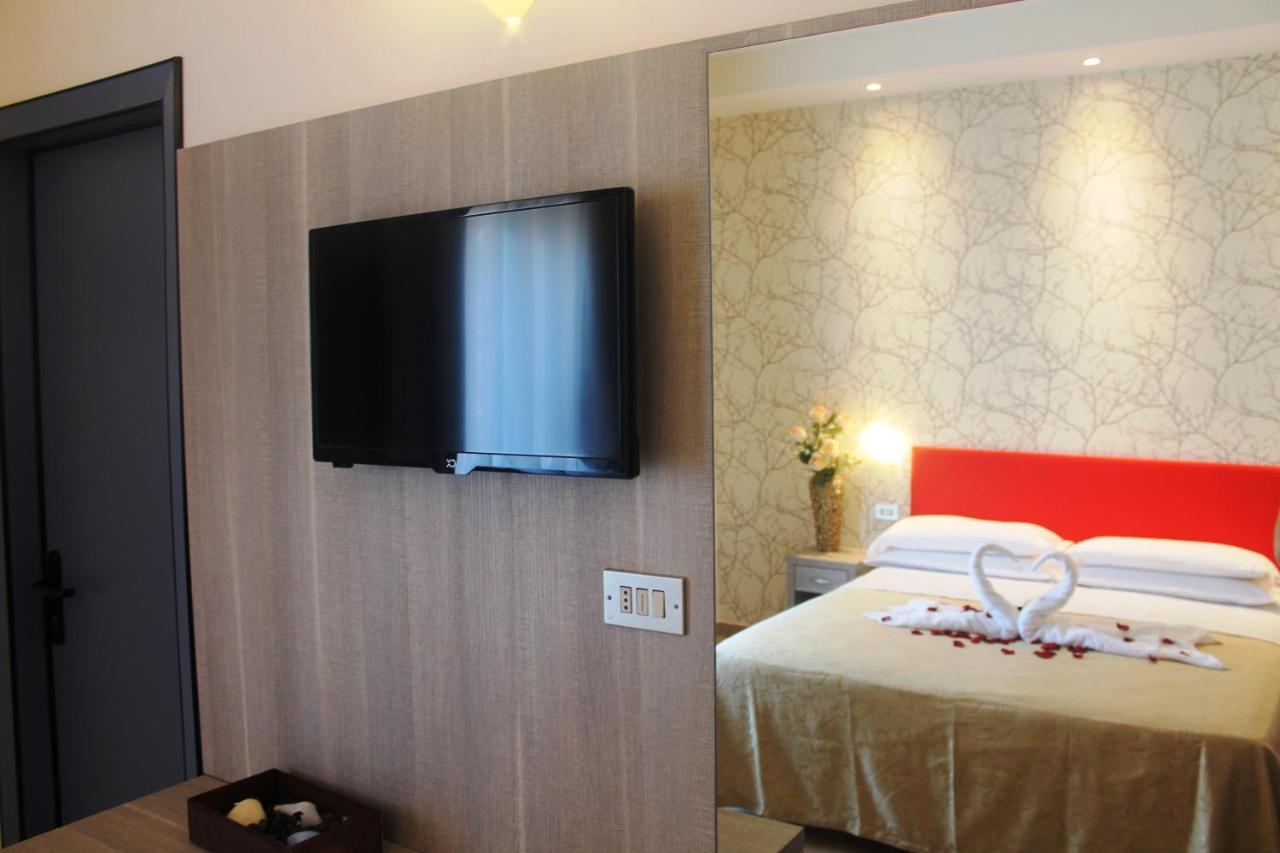 Mimosa Hotel