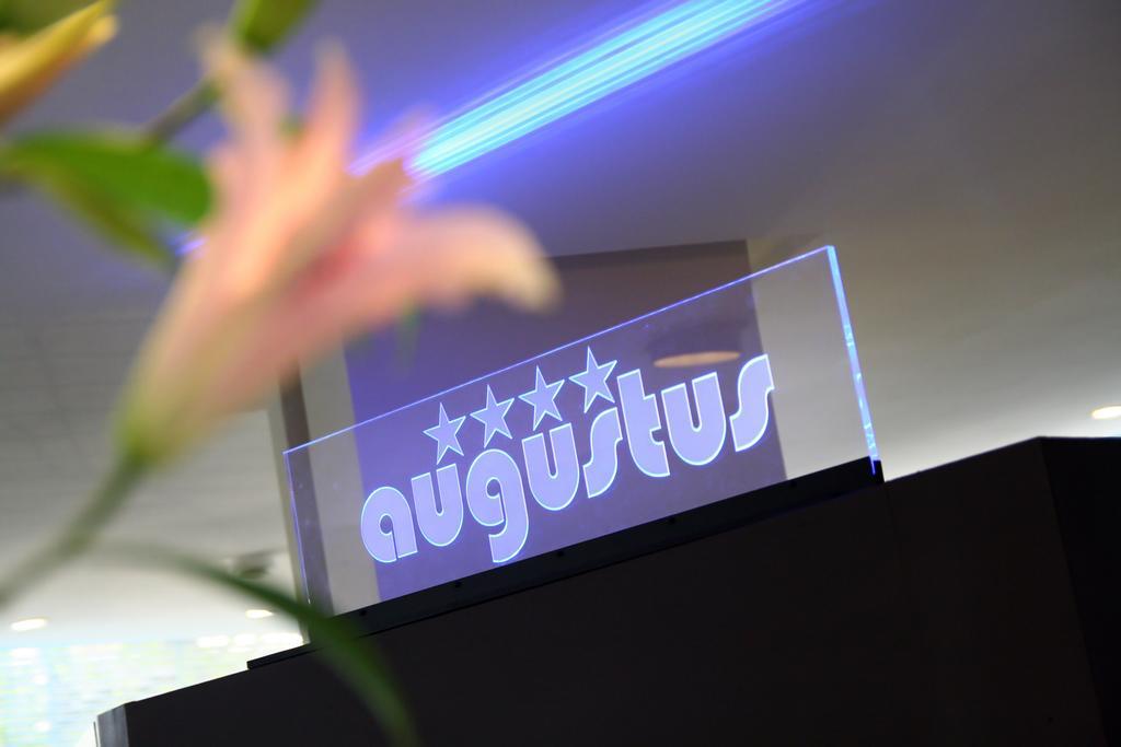 Hotel Augustus 4*