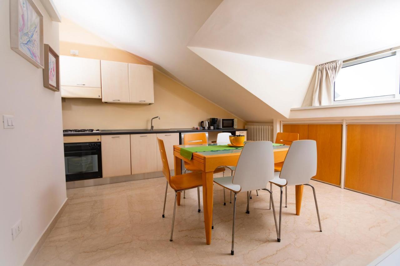 Prime Blue - Giardini Apartment Riccione