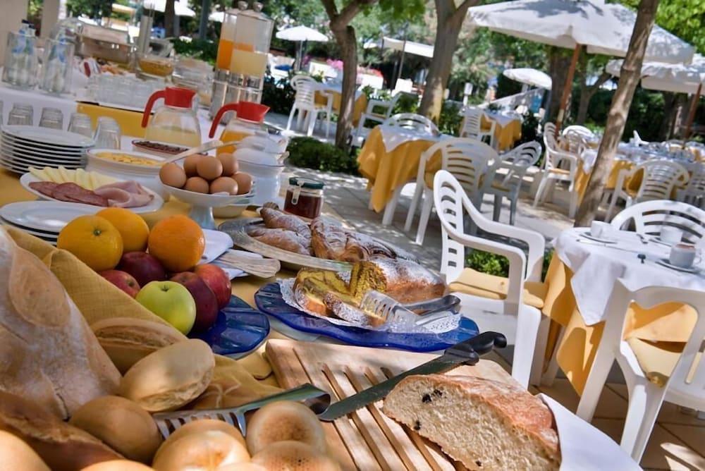 Alexandra Plaza Riccione
