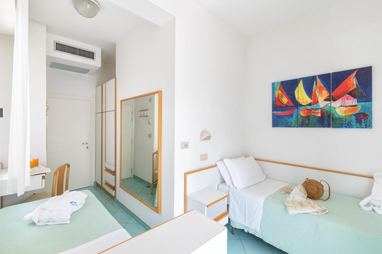 Hotel Caprice - In Centro A Riccione