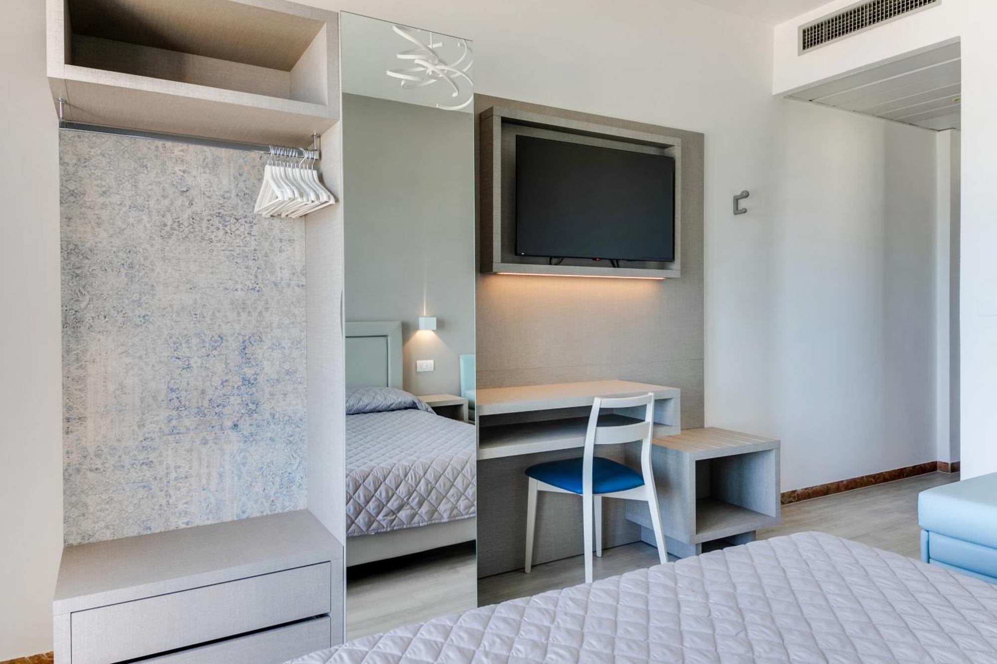 Marittimo - Clipper Fronte Mare 3* Riccione