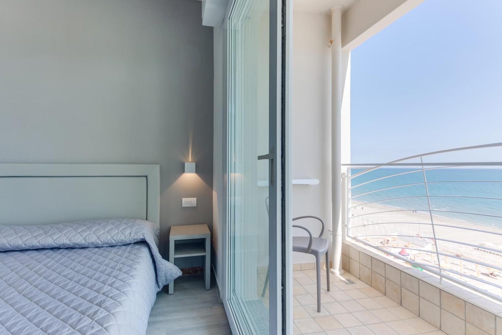 Hotel Marittimo - Clipper Fronte Mare