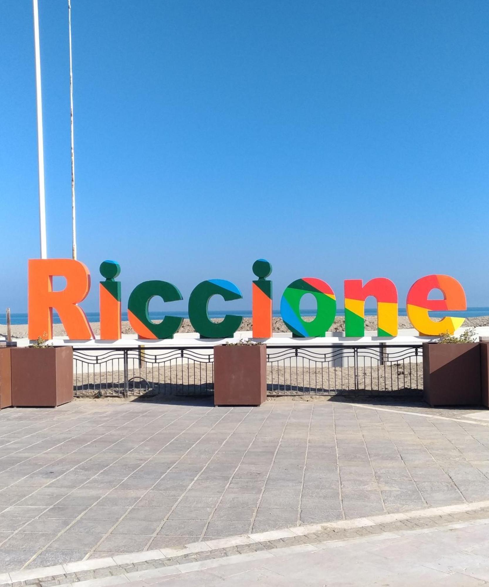 Hotel Kursaal - Fronte Mare Con Piscina 3*