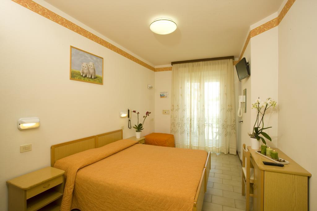 Consuelo Hotel 2*
