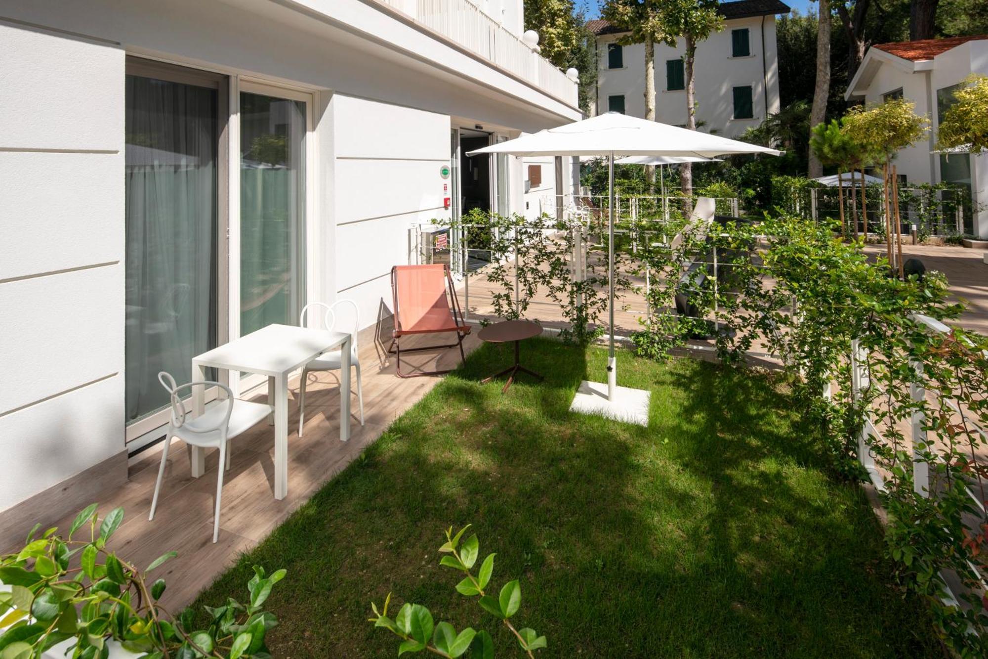 Aparthotel Elegance 4*