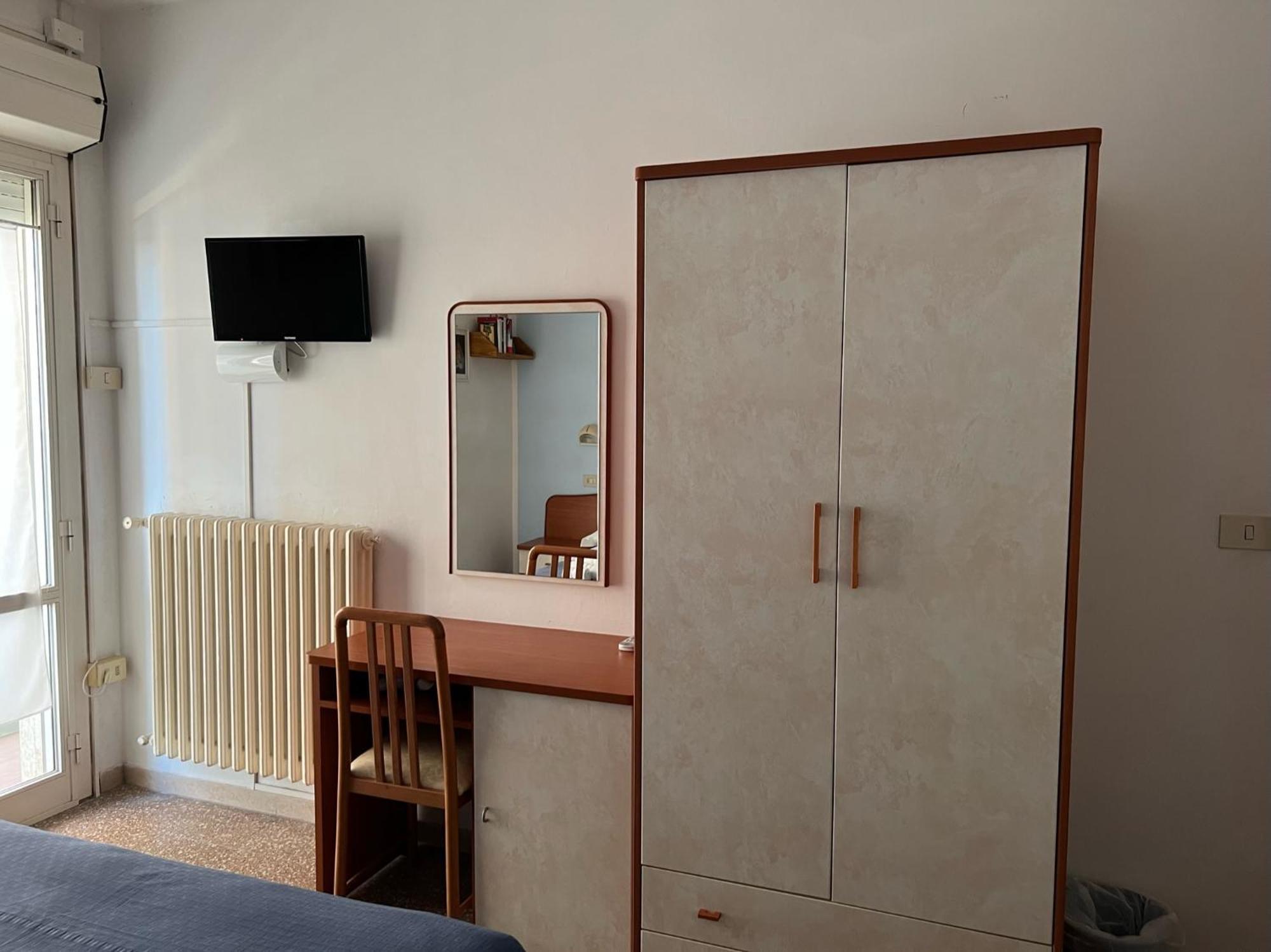 Hotel Morri - Il Biblihotel 2*