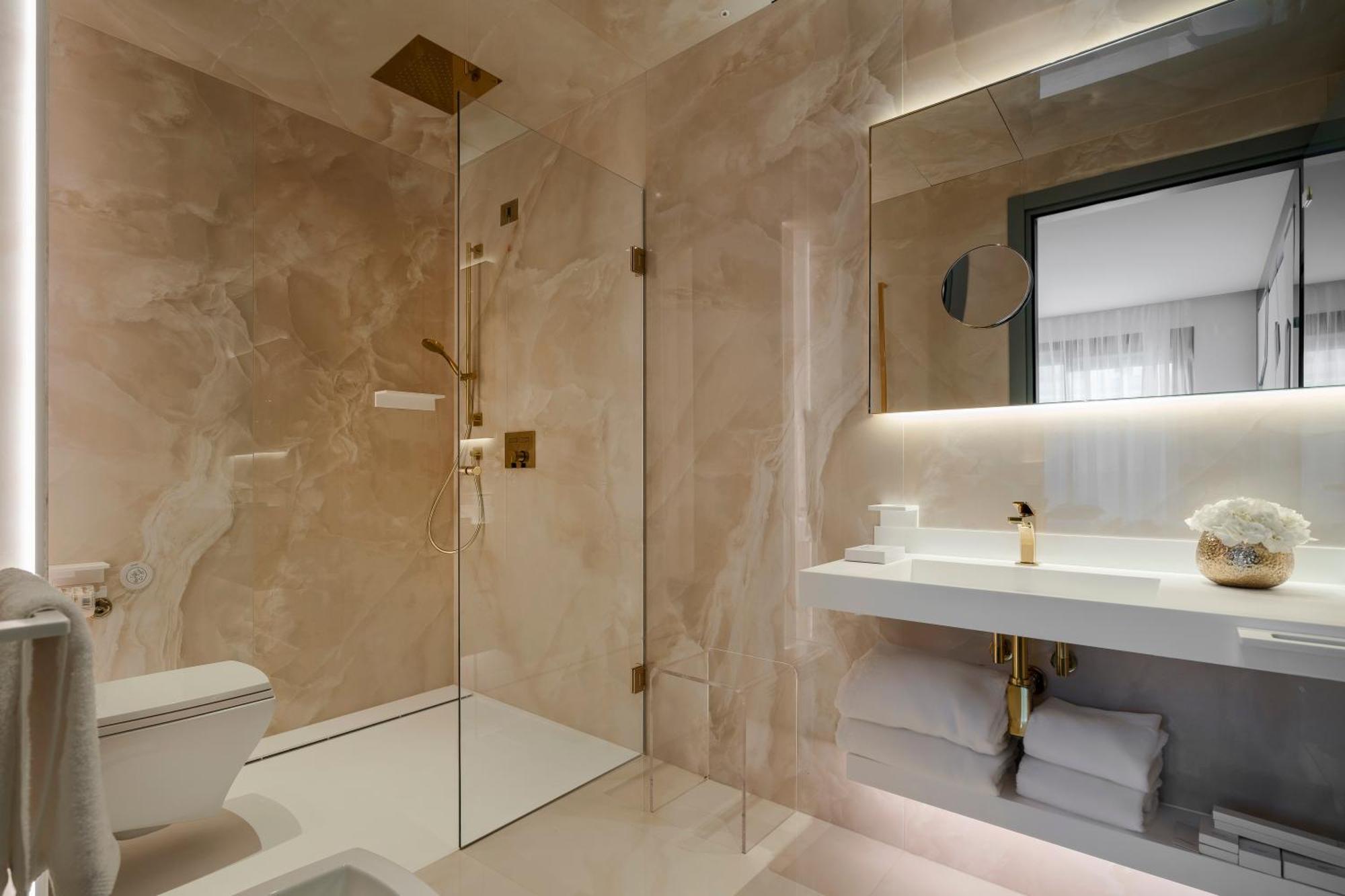 The Promenade Luxury Wellness