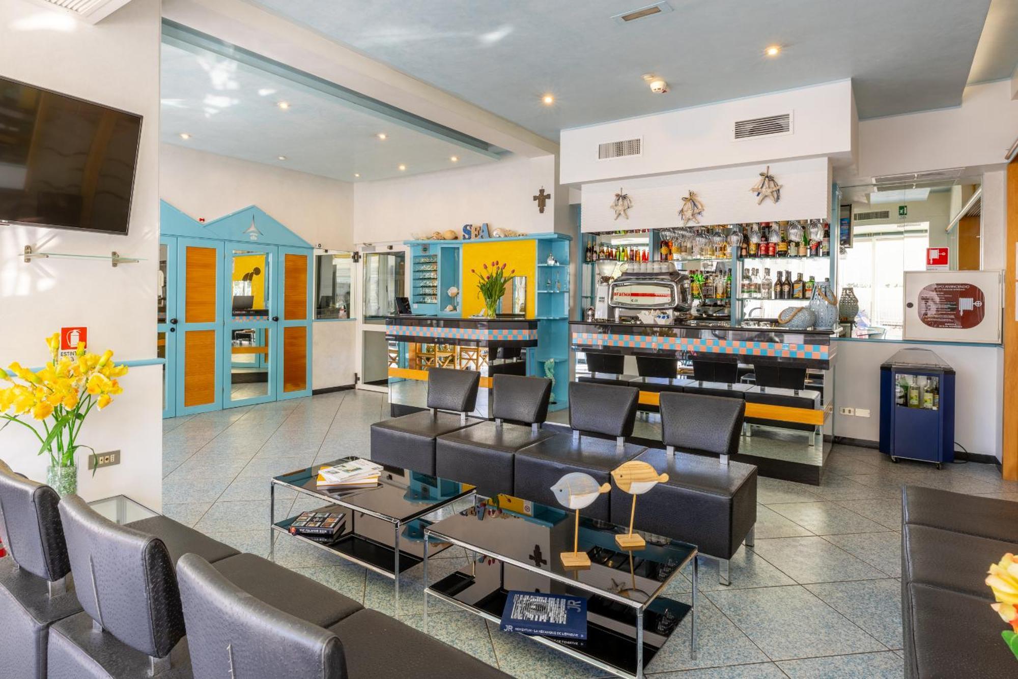 Hotel Caprice - In Centro A Riccione