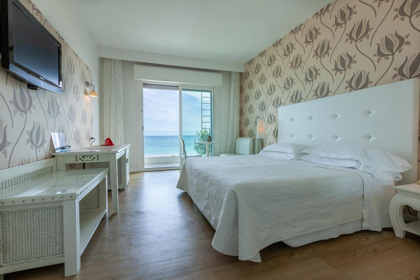Mediterraneo Hotel 4*