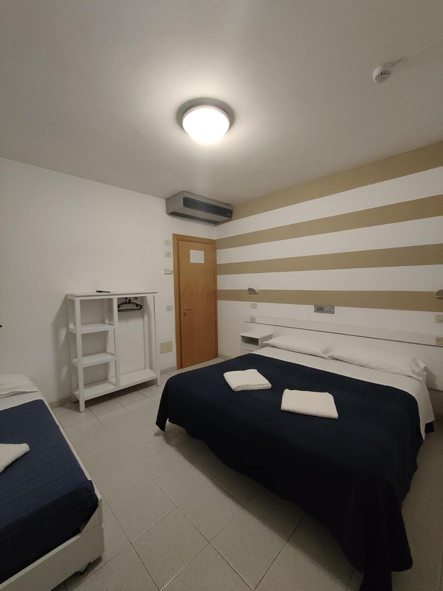 Lina Hotel 3*