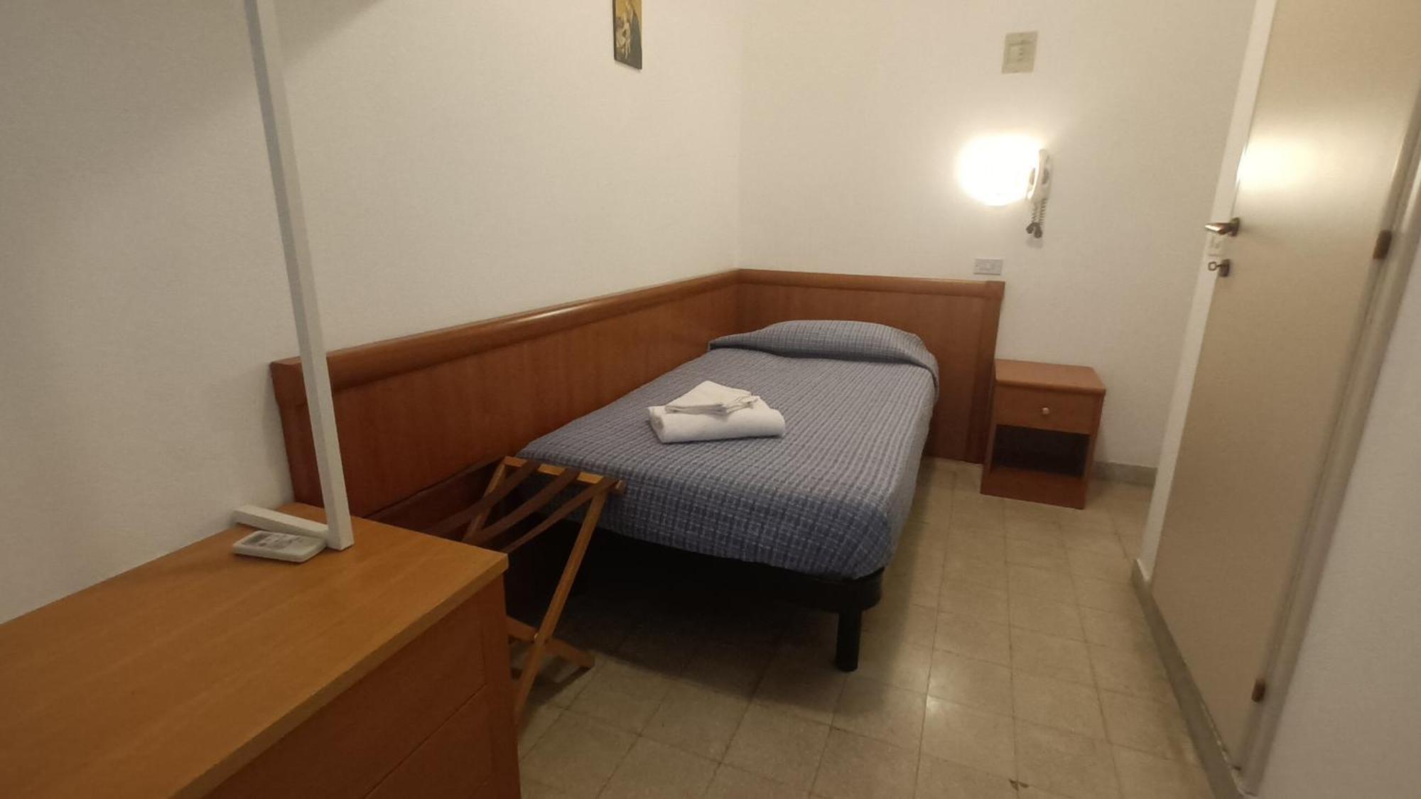 Nizza Hotel 2*