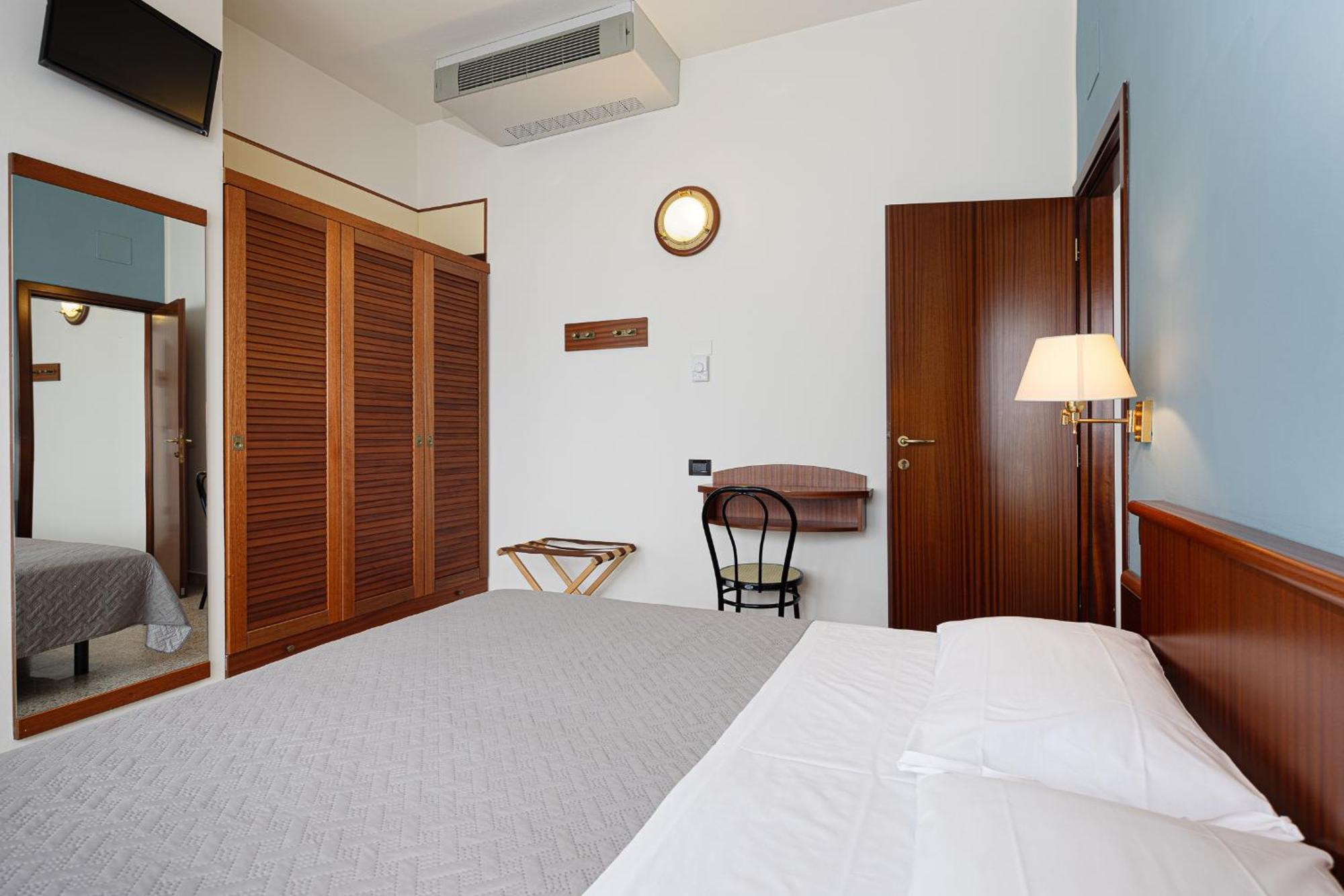 Avana Fronte Mare 3* Riccione