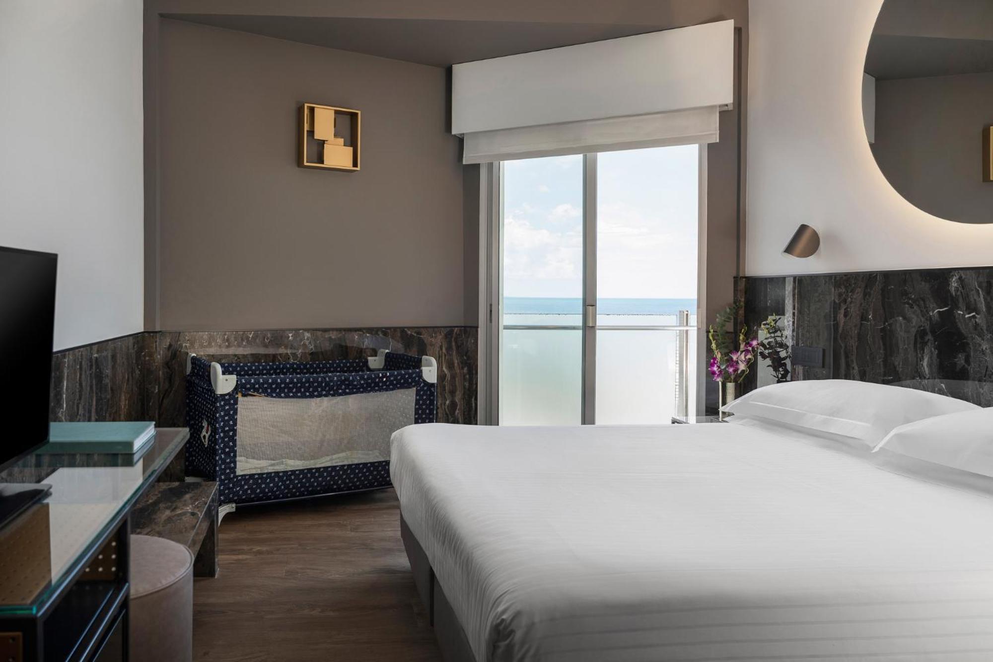 Michelangelo Hotel 4*