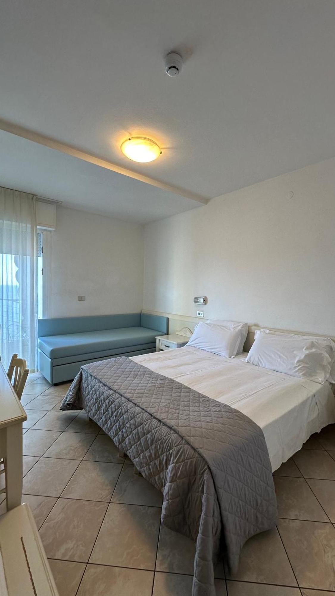 Marittimo - Clipper Fronte Mare 3*