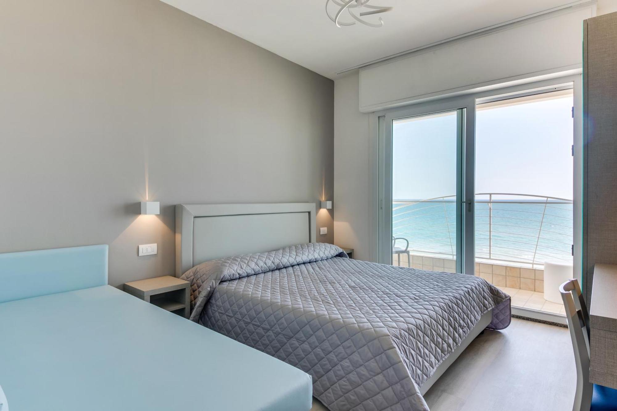 Clipper Hotel 3*