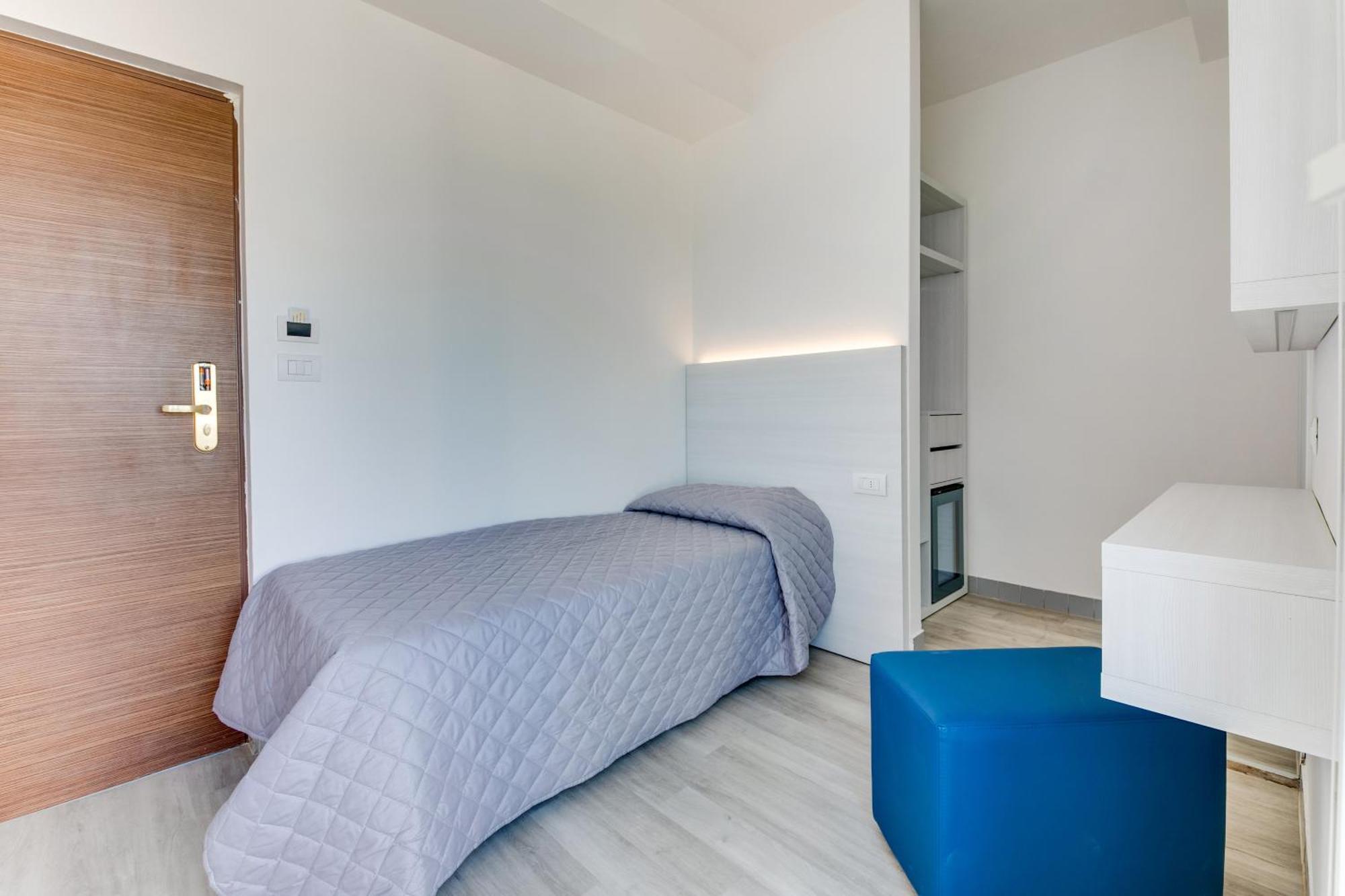 Clipper Hotel