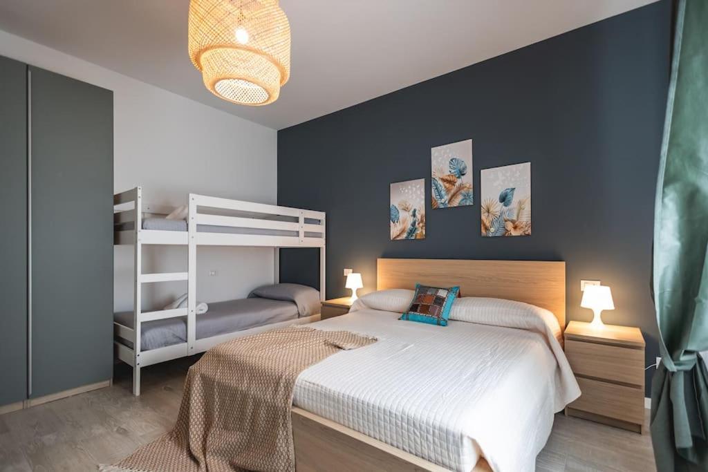 Nuovo E Confortevole Con Parcheggio Apartment