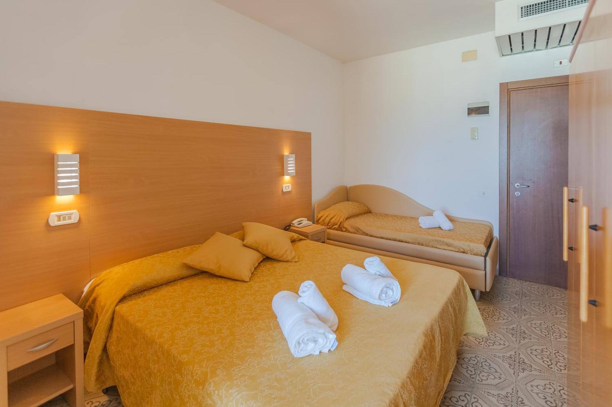 Patrizia 3* Riccione